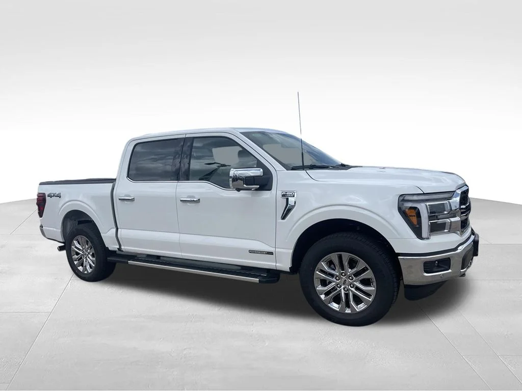 New 2026 Star White Metallic Tri-Coat Ford Lariat® image 2