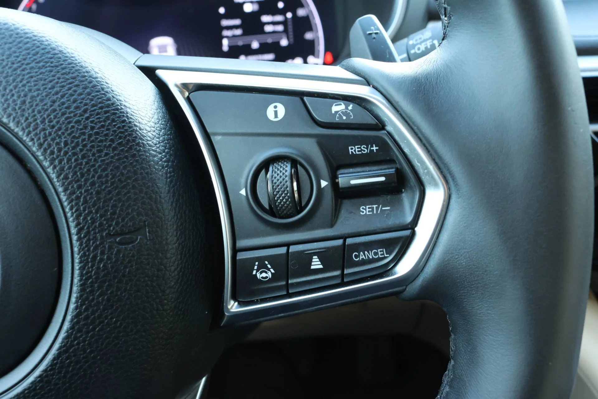 Certified Used 2024 Platinum White Pearl Acura TECH image 34