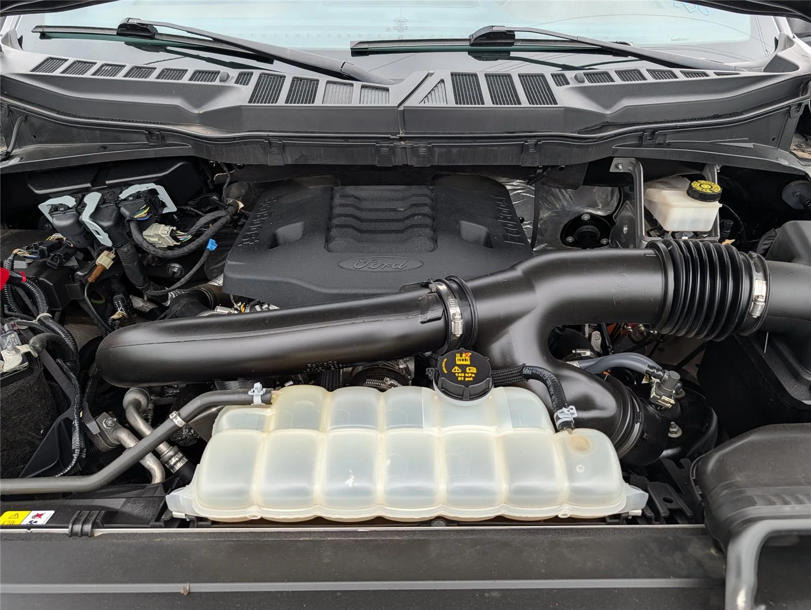 Used 2023 Carbonized Gray Ford LARIAT image 31