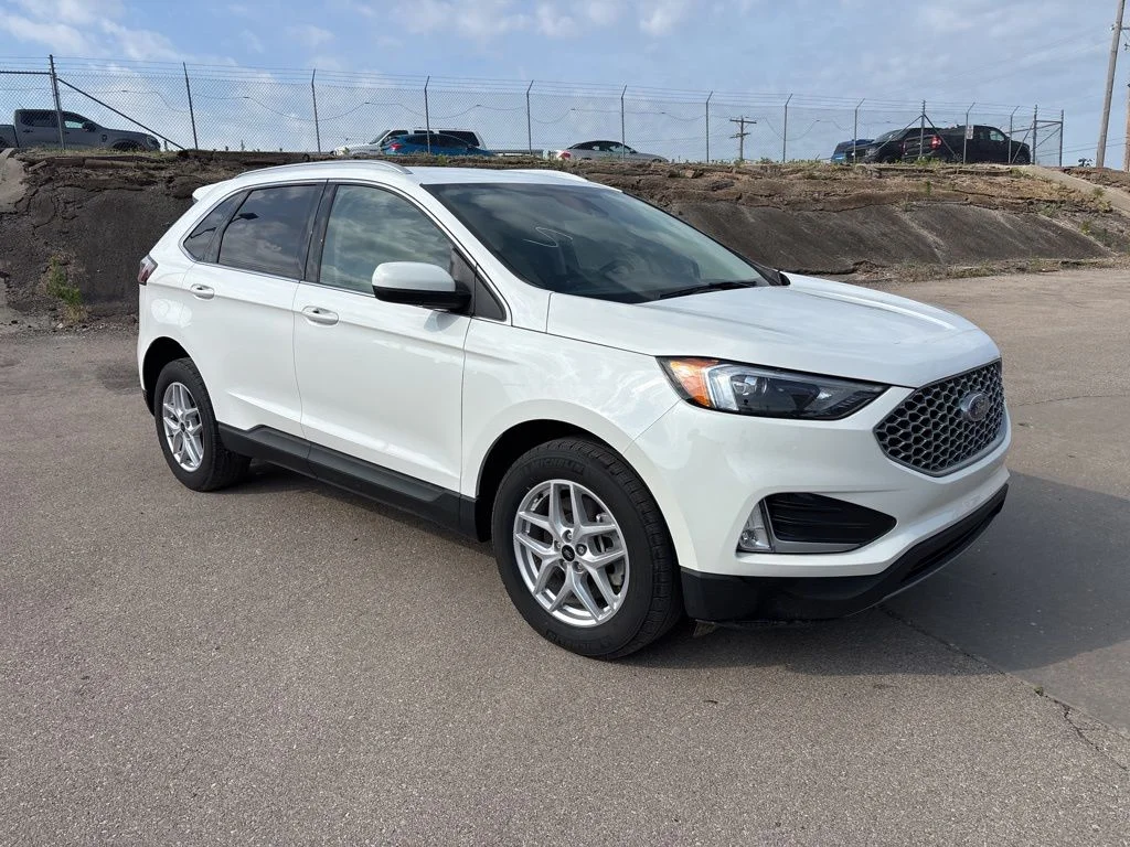 2023 Ford Edge SEL AWD's photo