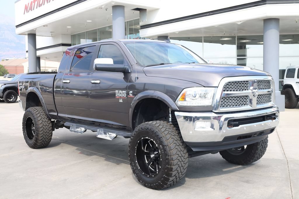 Used 2017 Granite Crystal Ram Laramie image 8