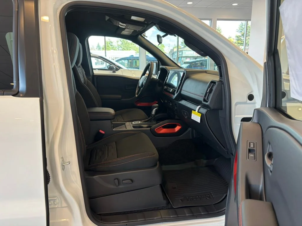 New 2026 White Nissan PRO-4X image 22