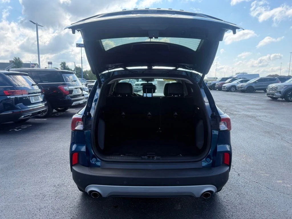 Used 2020 Green Metallic Ford SEL image 42