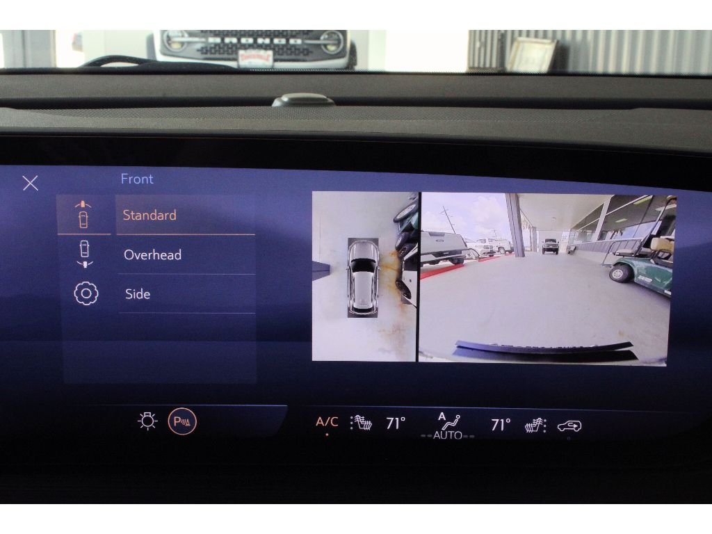 Used 2024 White Frost Tricoat Buick Avenir image 19