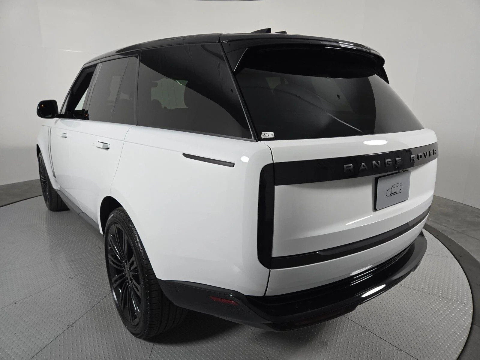 New 2026 Fuji White Land Rover SE image 17