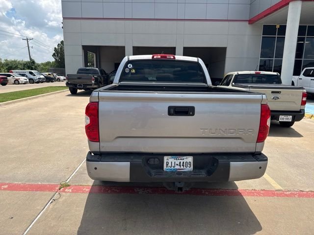 Used 2021  Toyota SR5 image 5