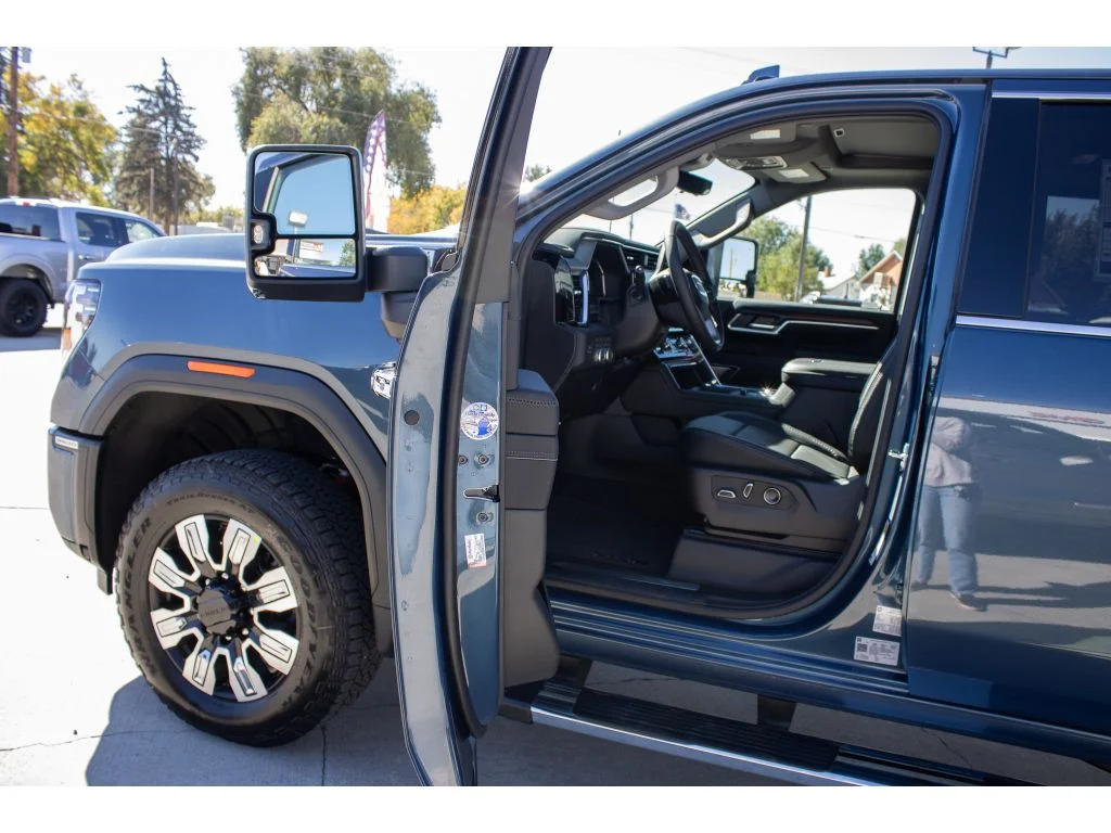 2026 GMC Sierra 3500HD Denali - Photo 24