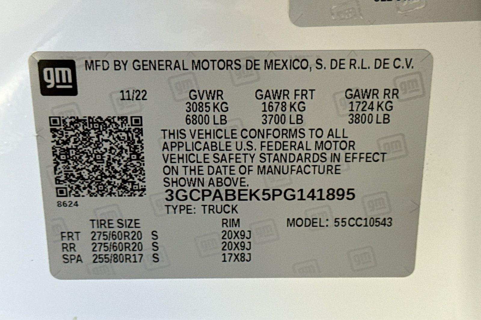 Used 2023 Summit White Chevrolet Custom image 30