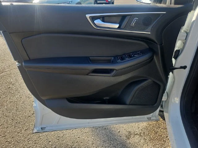Used 2023 White Ford SEL image 22