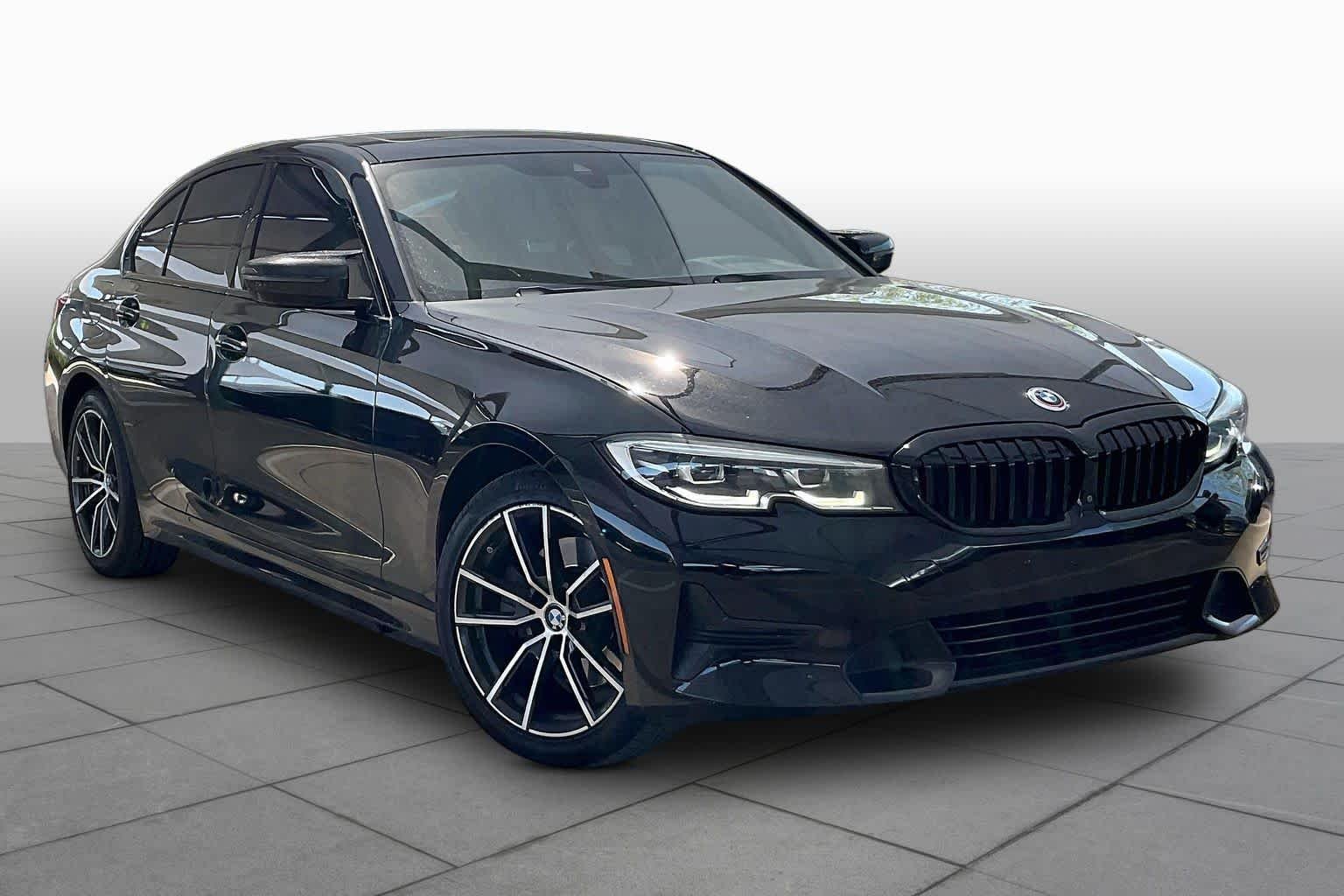 Used 2020 Jet Black BMW 330i image 3