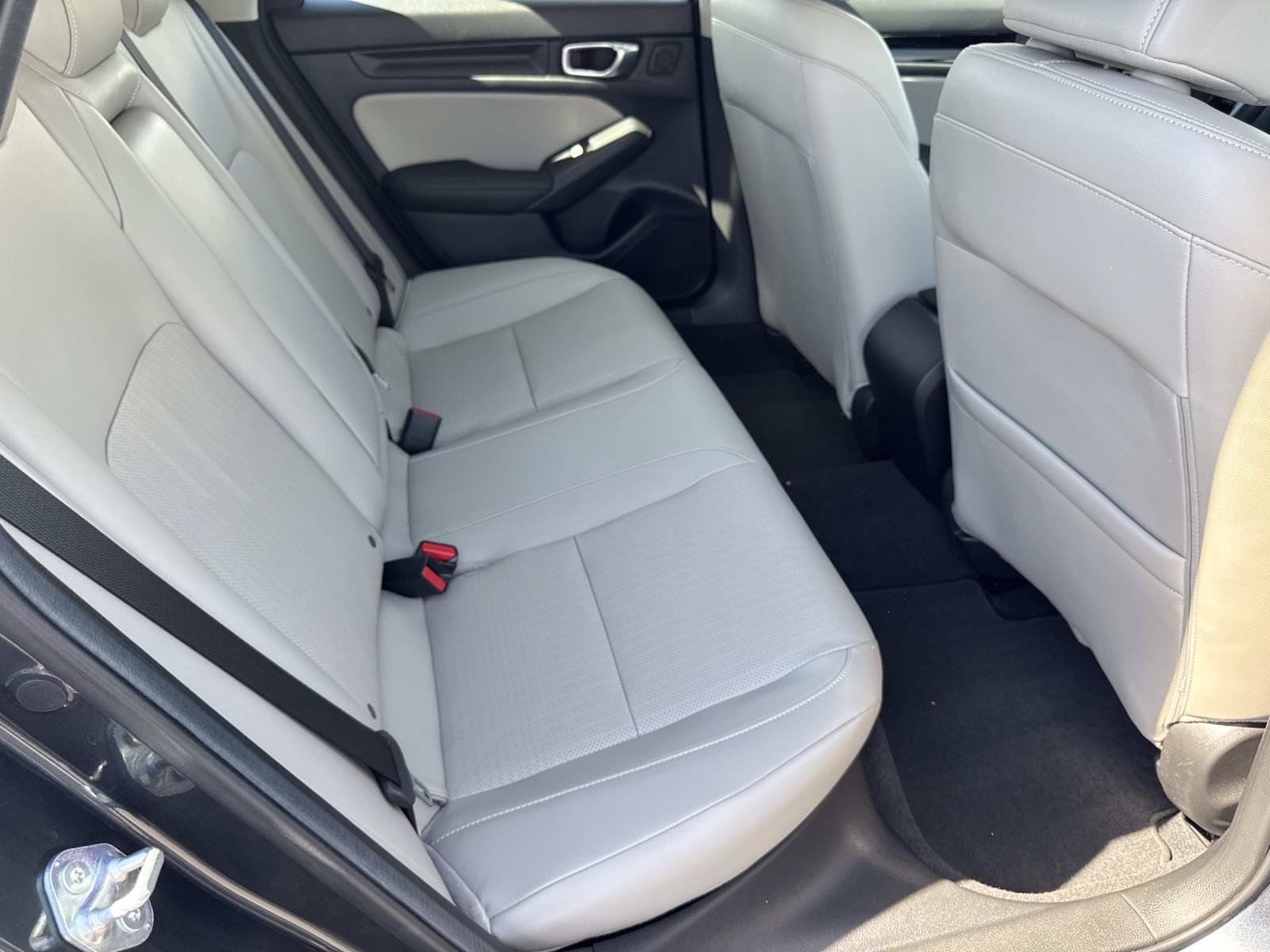 2024 Honda Civic Hatchback EX-L - Photo 31