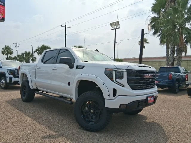 2026 GMC Sierra 4WD Crew Cab Short Box Elevation's photo