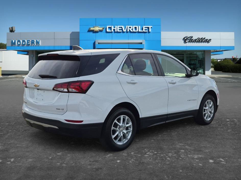 Used 2023 Summit White Chevrolet LT image 5