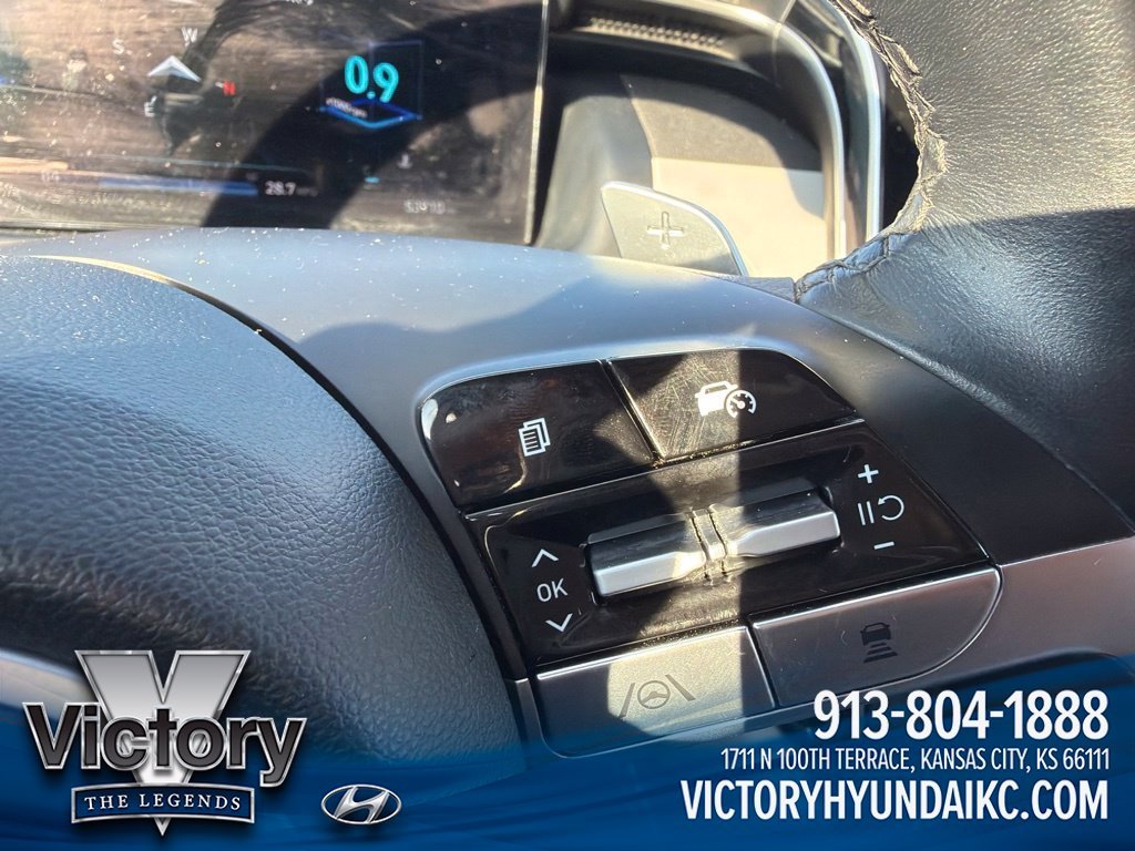 Used 2022 Blue Hyundai Limited image 13