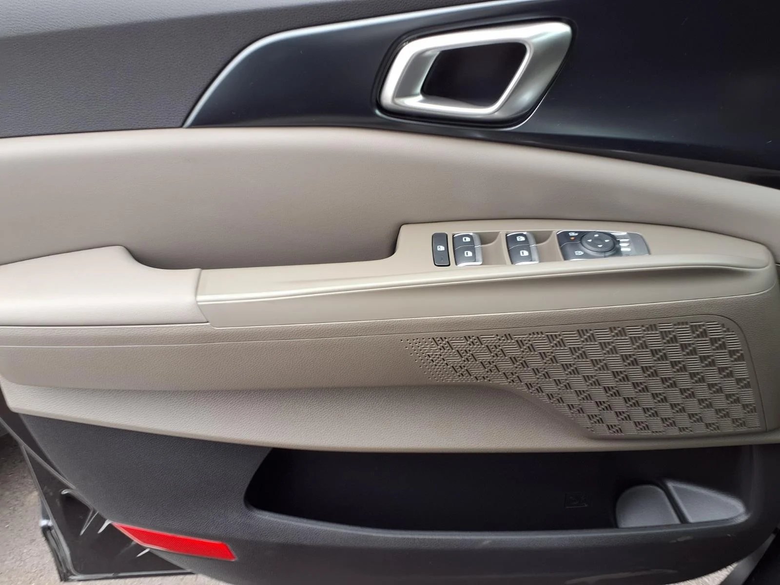 New 2027 Panthera Metal Kia LX image 10