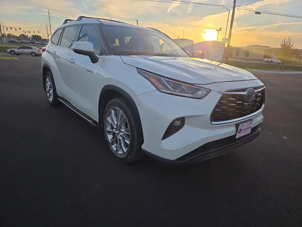 Used 2020 White Toyota Limited image 1