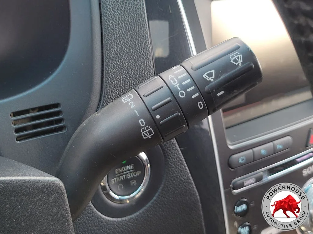 Used 2016 Black Ford Limited image 32