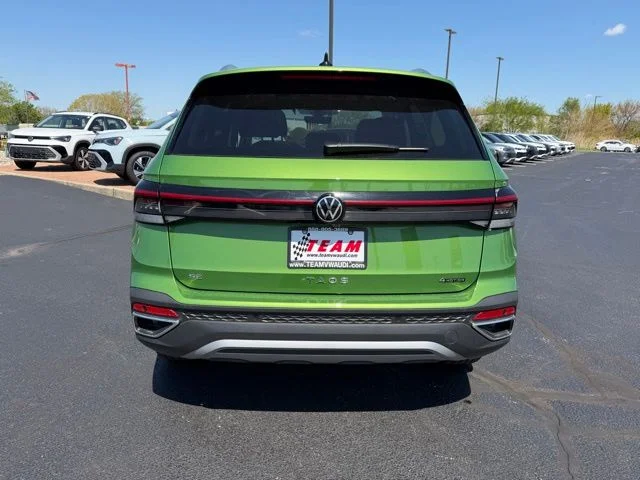 New 2026 Green Volkswagen 1.5T SE image 4