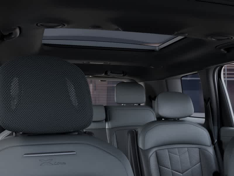 New 2027 BLACK/JADE GREE Kia X-Line SX image 27