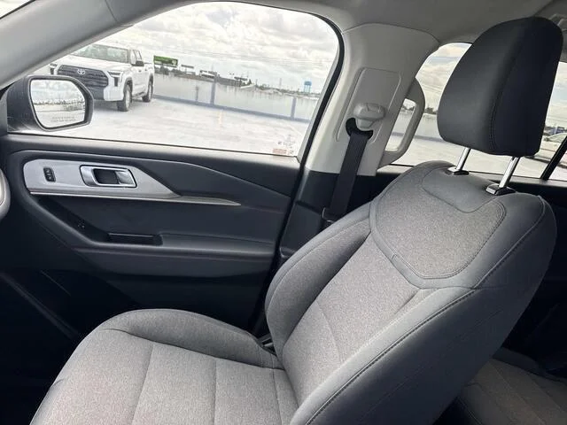 2025 Ford Explorer Active - Photo 15