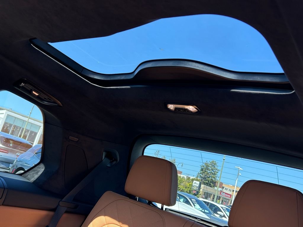 New 2027 Tanzanite Blue II Metallic BMW xDrive40i image 34