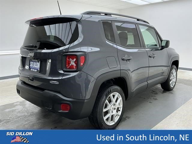 Used 2022 Graphite Gray Jeep Latitude image 4