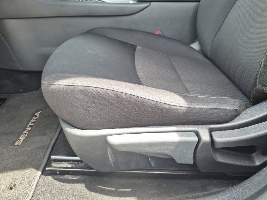 Used 2025 White Nissan SV image 19