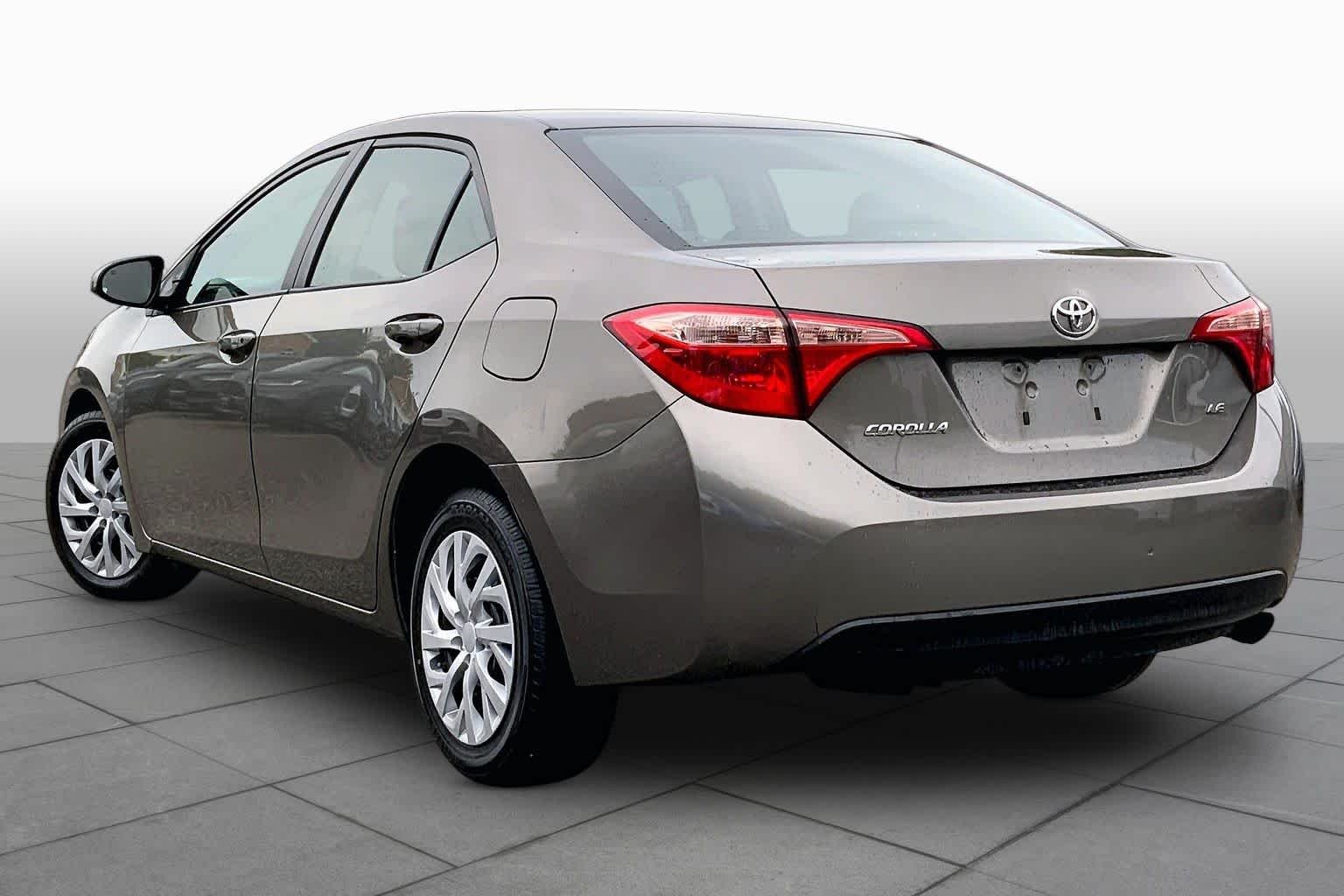Used 2018 Falcon Gray Metallic Toyota LE image 12