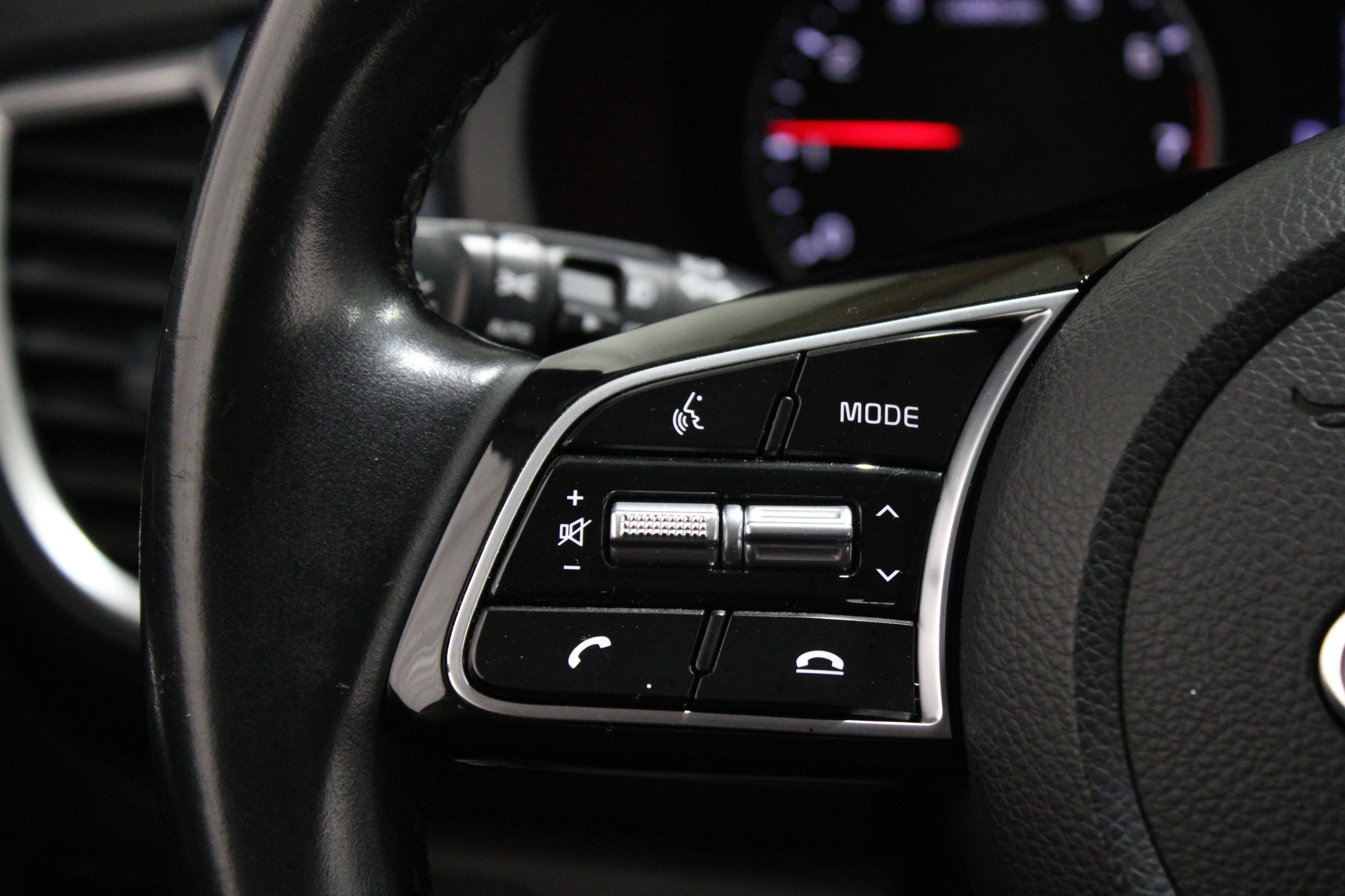 Used 2021 Gravity Gray Kia S image 8
