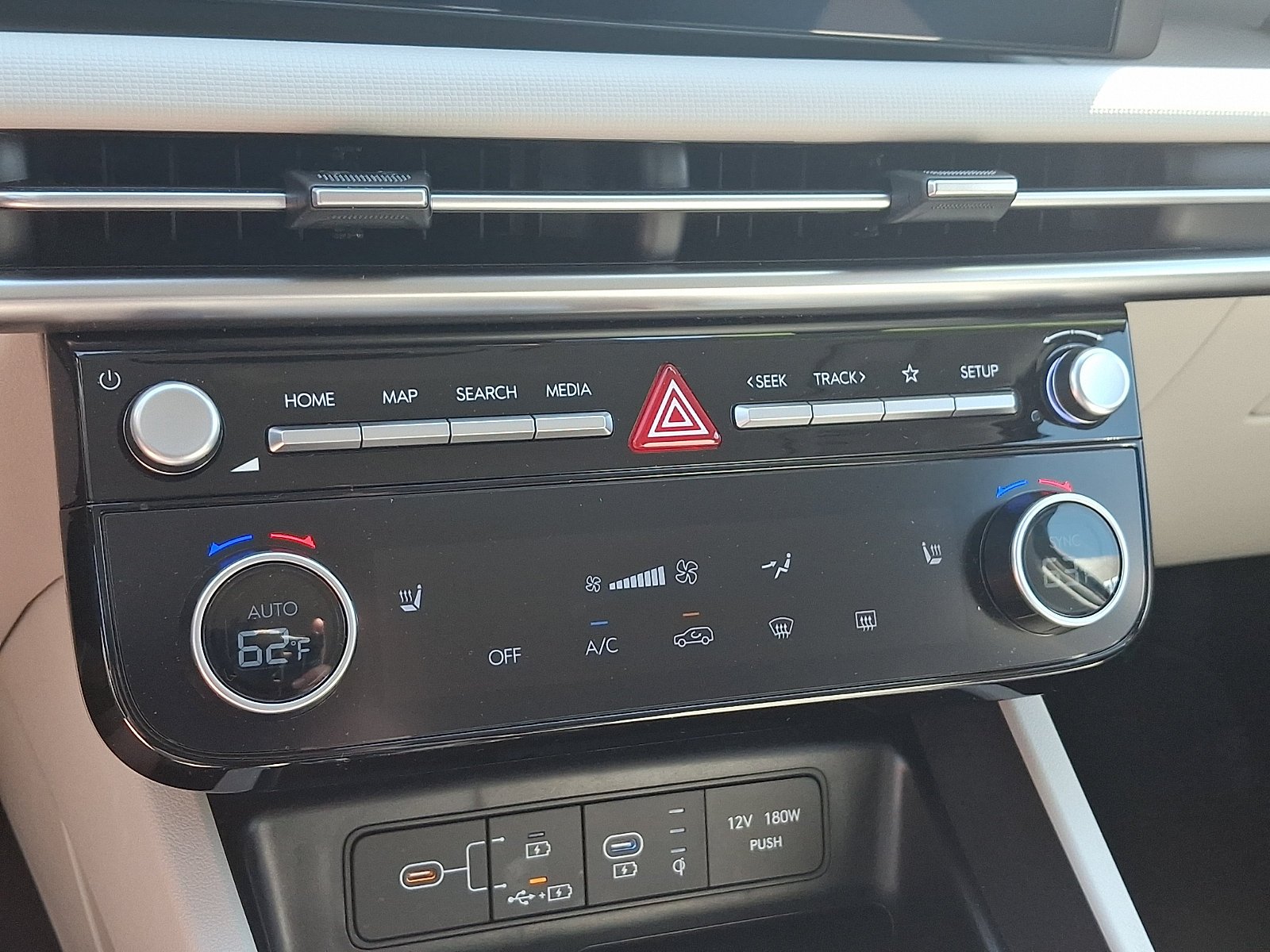 2025 Hyundai Tucson SEL - Photo 15