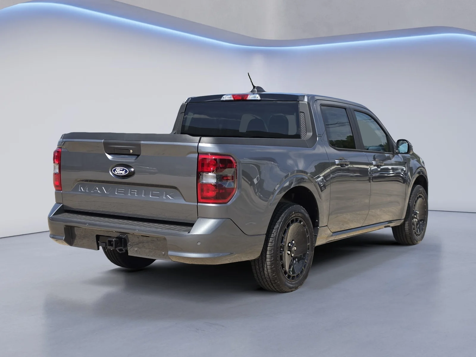 New 2026 Carbonized Gray Metallic Ford Lobo™ image 3