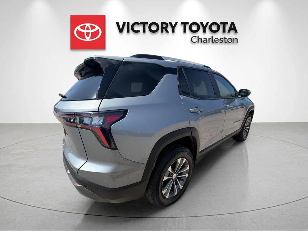 Used 2025 Gray Chevrolet LT image 7