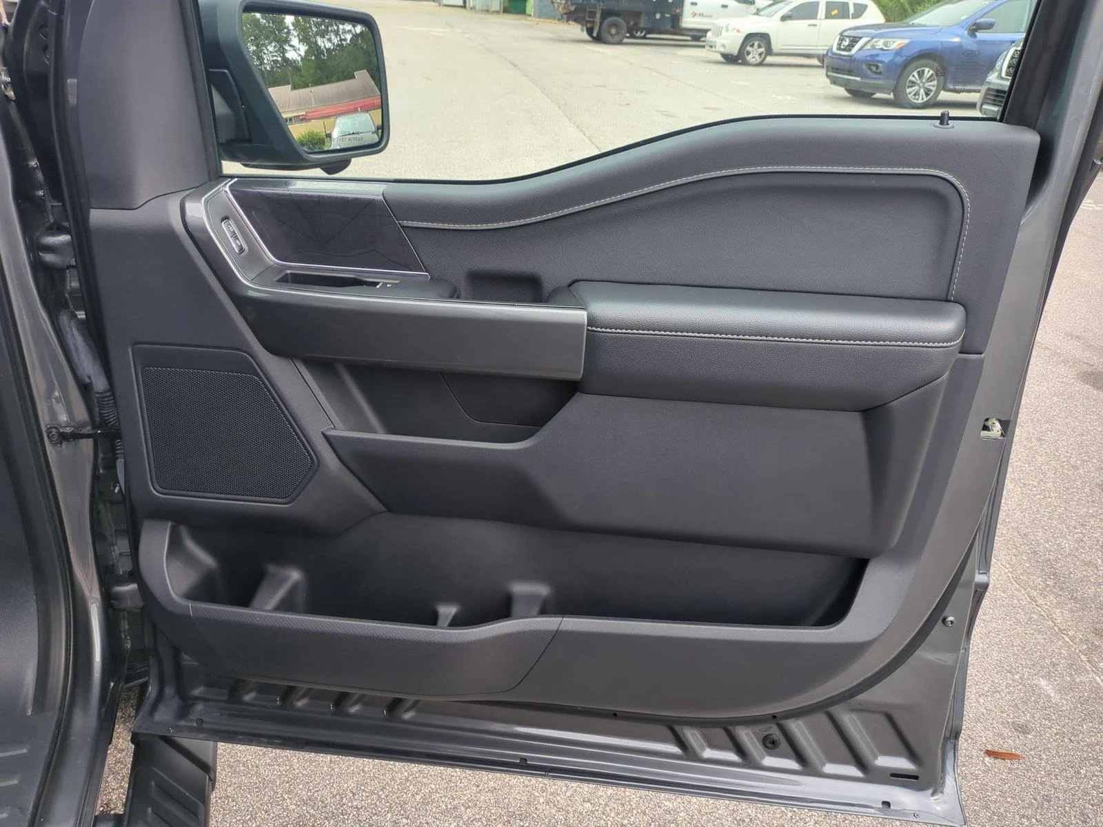 Used 2023 Carbonized Gray Ford XLT image 36