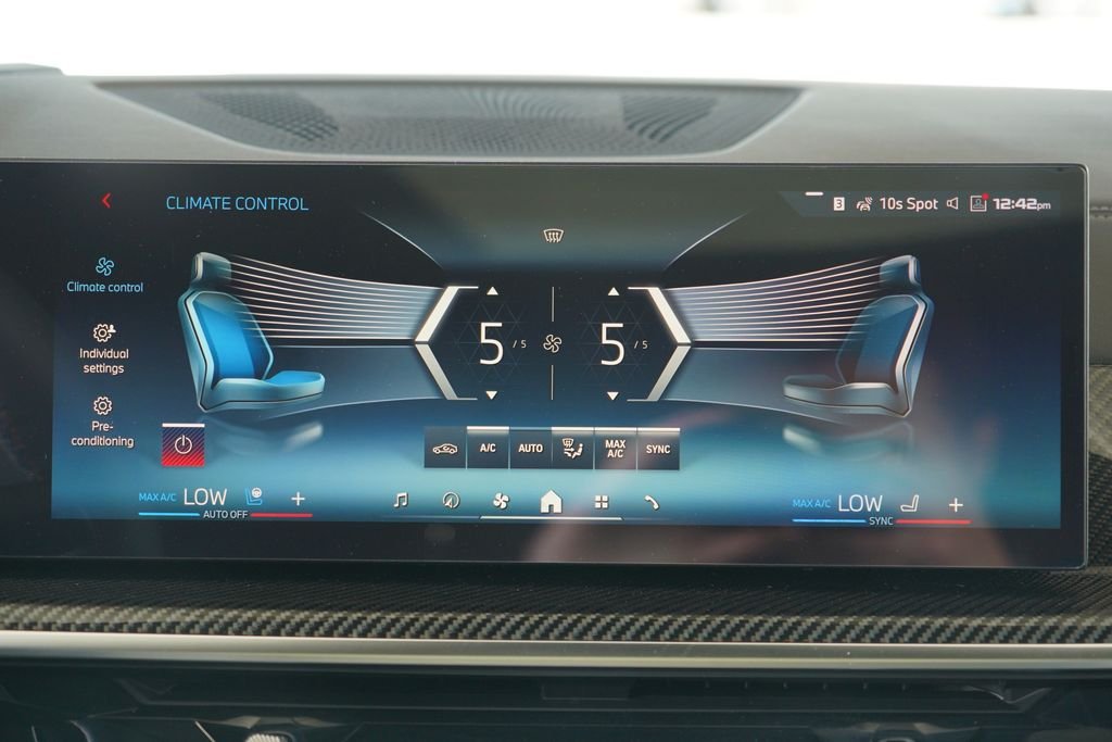 New 2027 Black Sapphire Metallic BMW M60i image 17