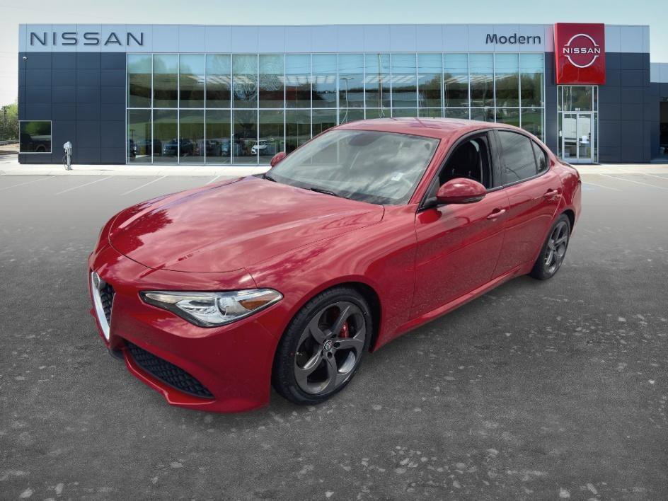 Used 2017 Rosso Alfa Alfa Romeo Base image 1