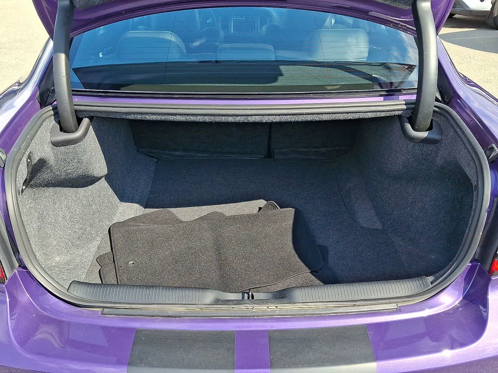 Used 2023 Plum Crazy Pearlcoat Dodge Scat Pack image 35