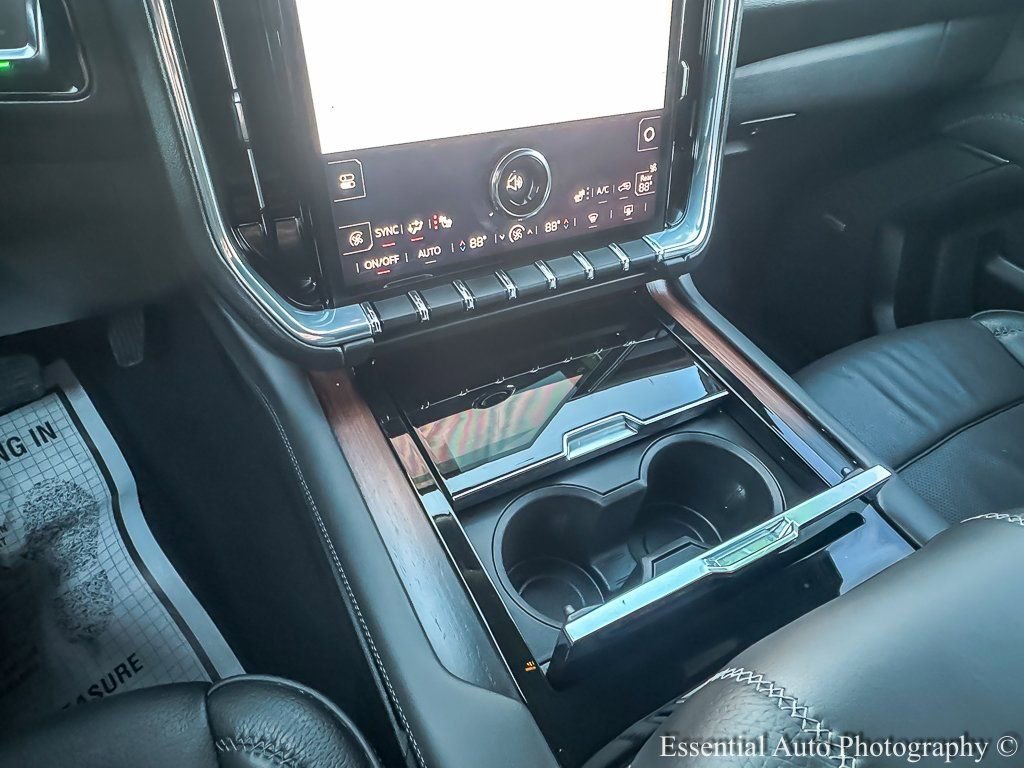 2025 GMC YUKON - Image 30