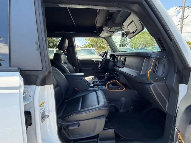 Used 2024 Oxford White Ford Badlands image 47