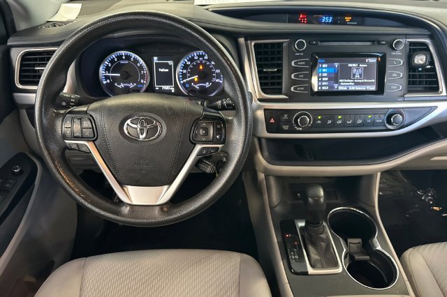 Certified Used 2019 Silver Toyota LE image 18