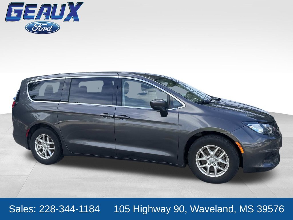 2023 Chrysler Voyager