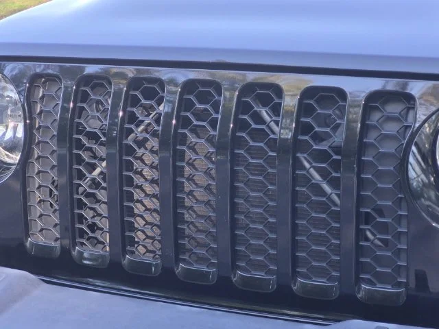 Used 2020 Black Jeep Sport image 24