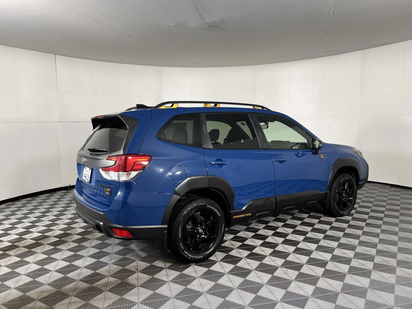 Used 2024 Geyser Blue Subaru Wilderness image 9