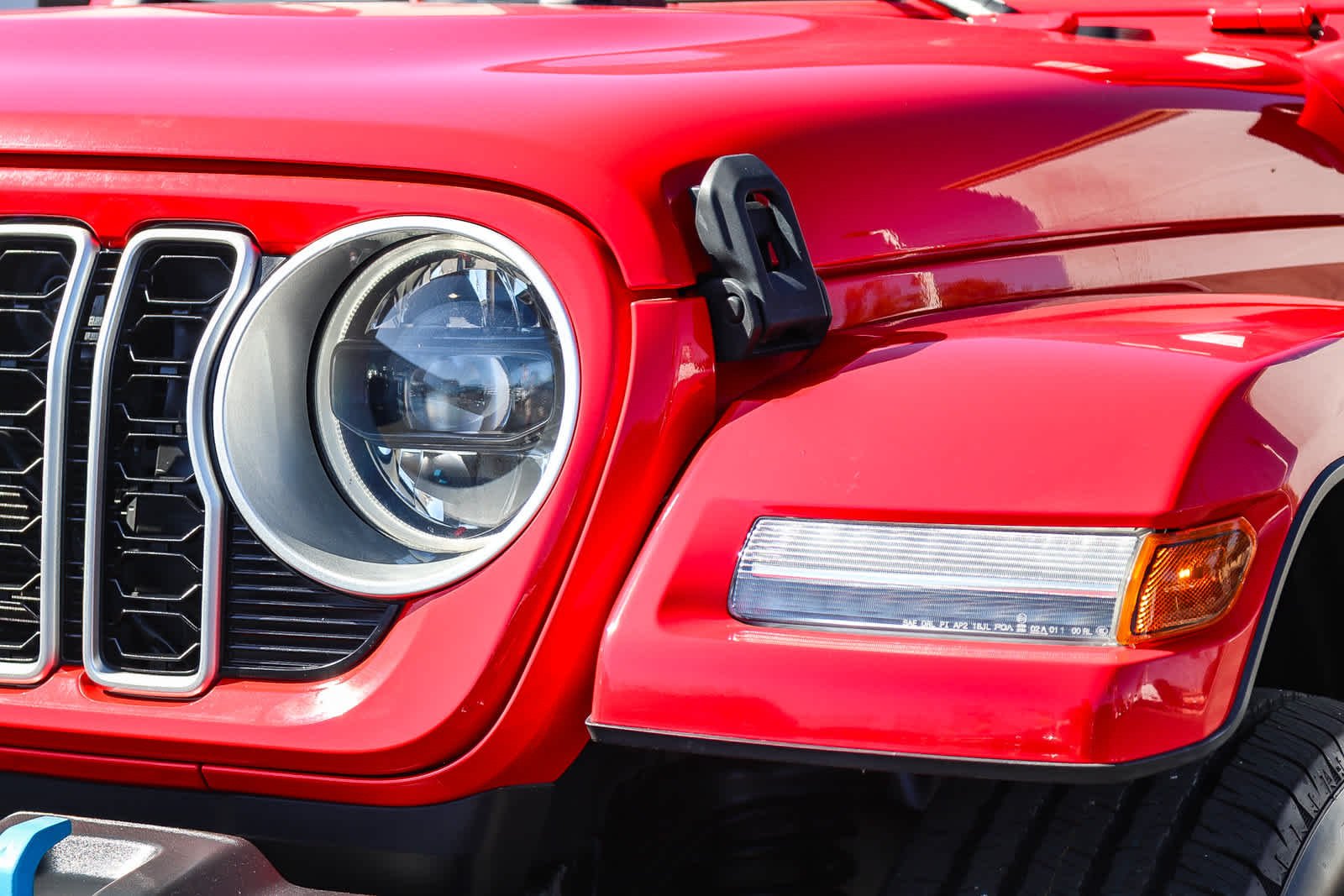 Used 2024 Firecracker Red Clearcoat Jeep Sahara image 8