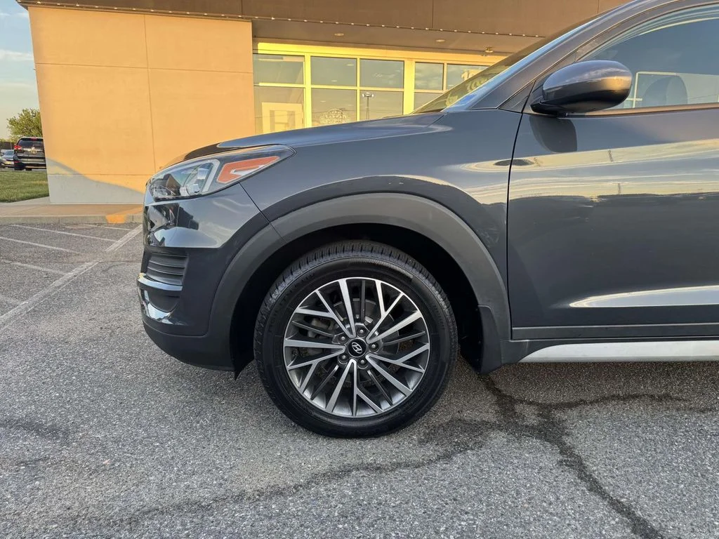 Used 2021 Blue Hyundai SEL image 4