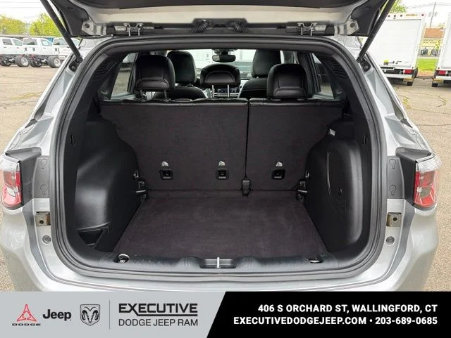 Used 2023 Silver Jeep Limited image 7