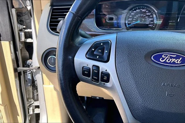 Used 2013 Silver Ford Limited image 18
