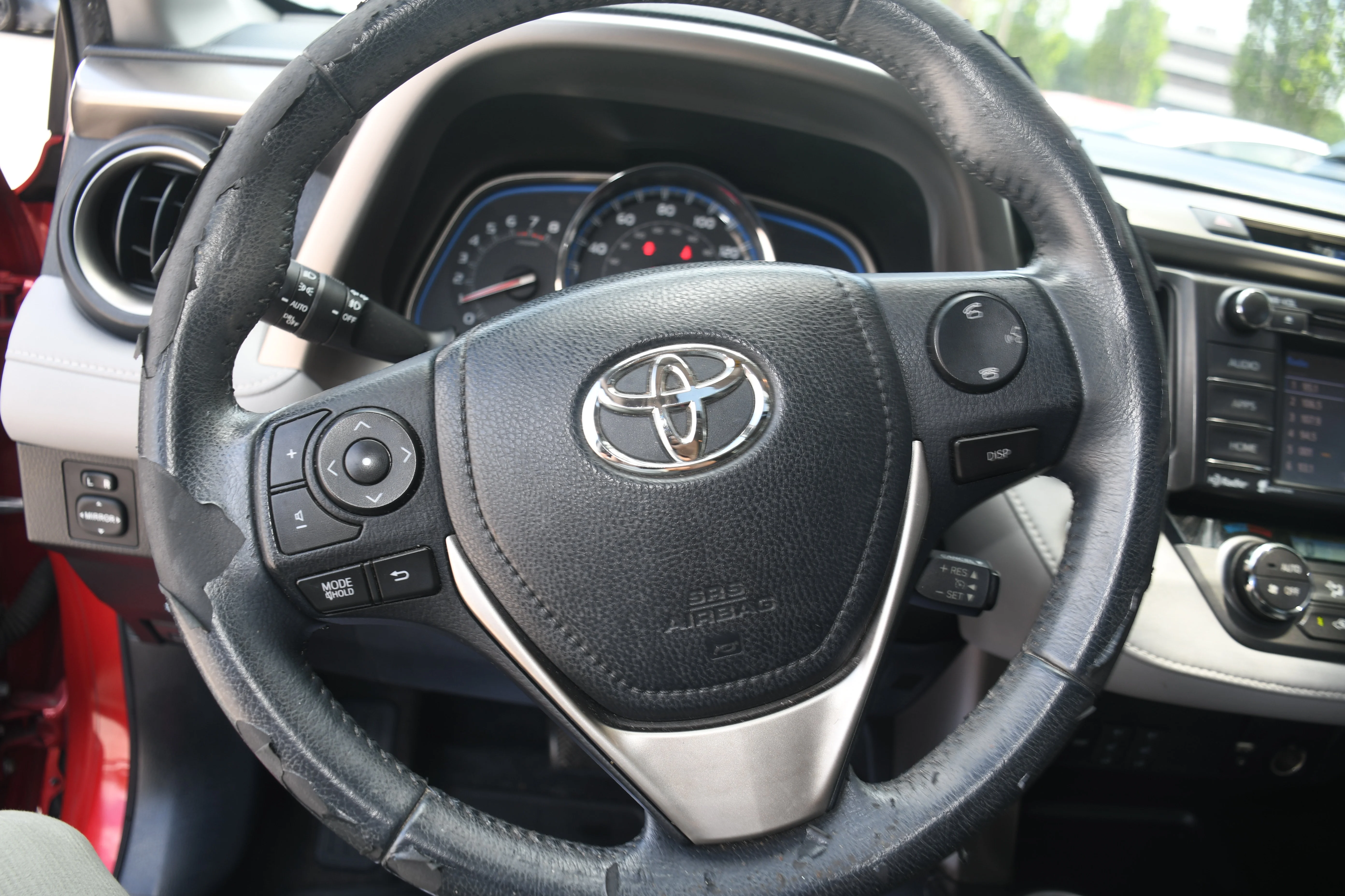 Used 2015 Red Toyota Limited image 14
