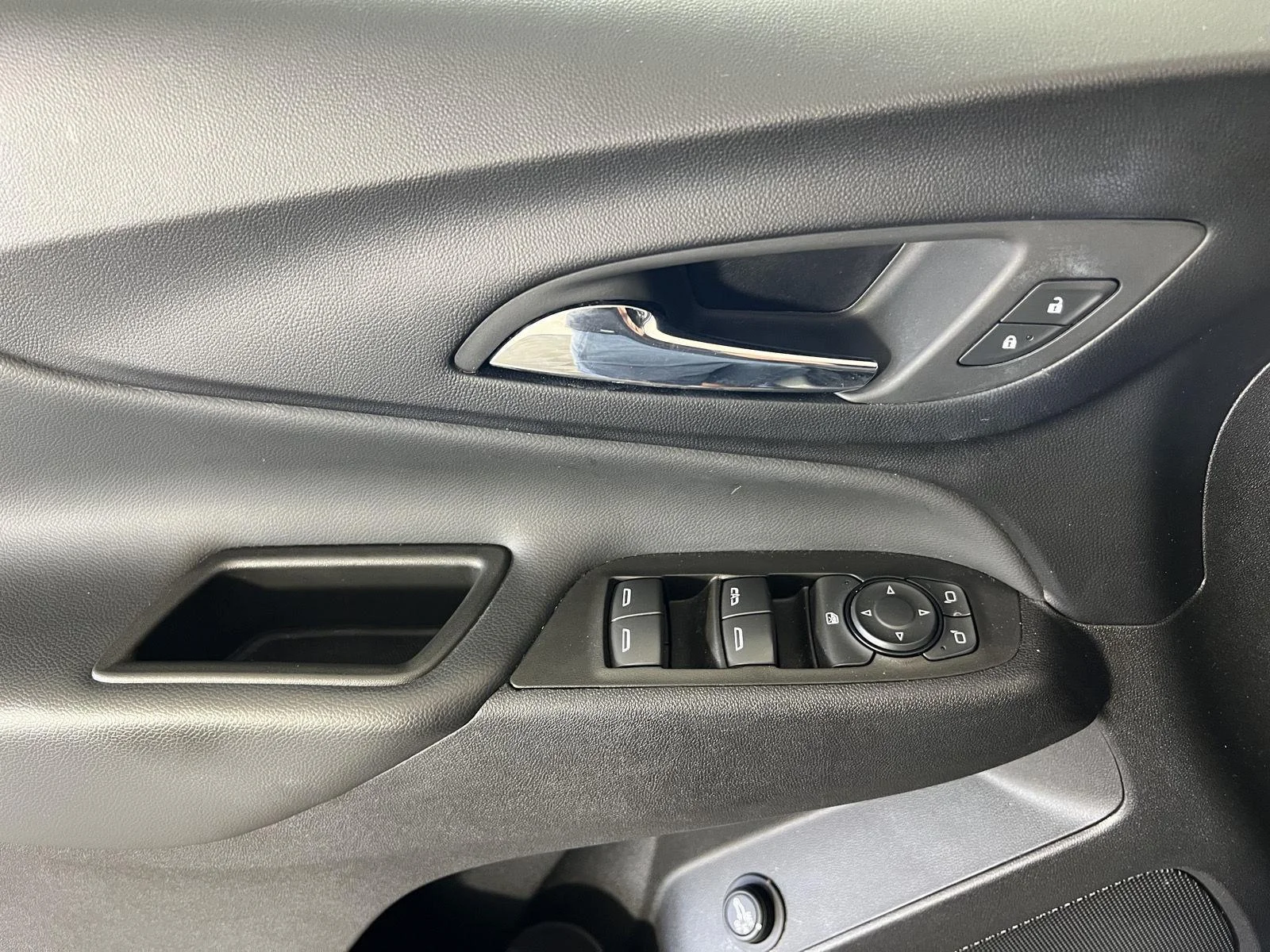 Used 2024 Sterling Gray Metallic Chevrolet LT image 7