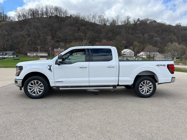 2025 Ford F-150 XLT photo 2