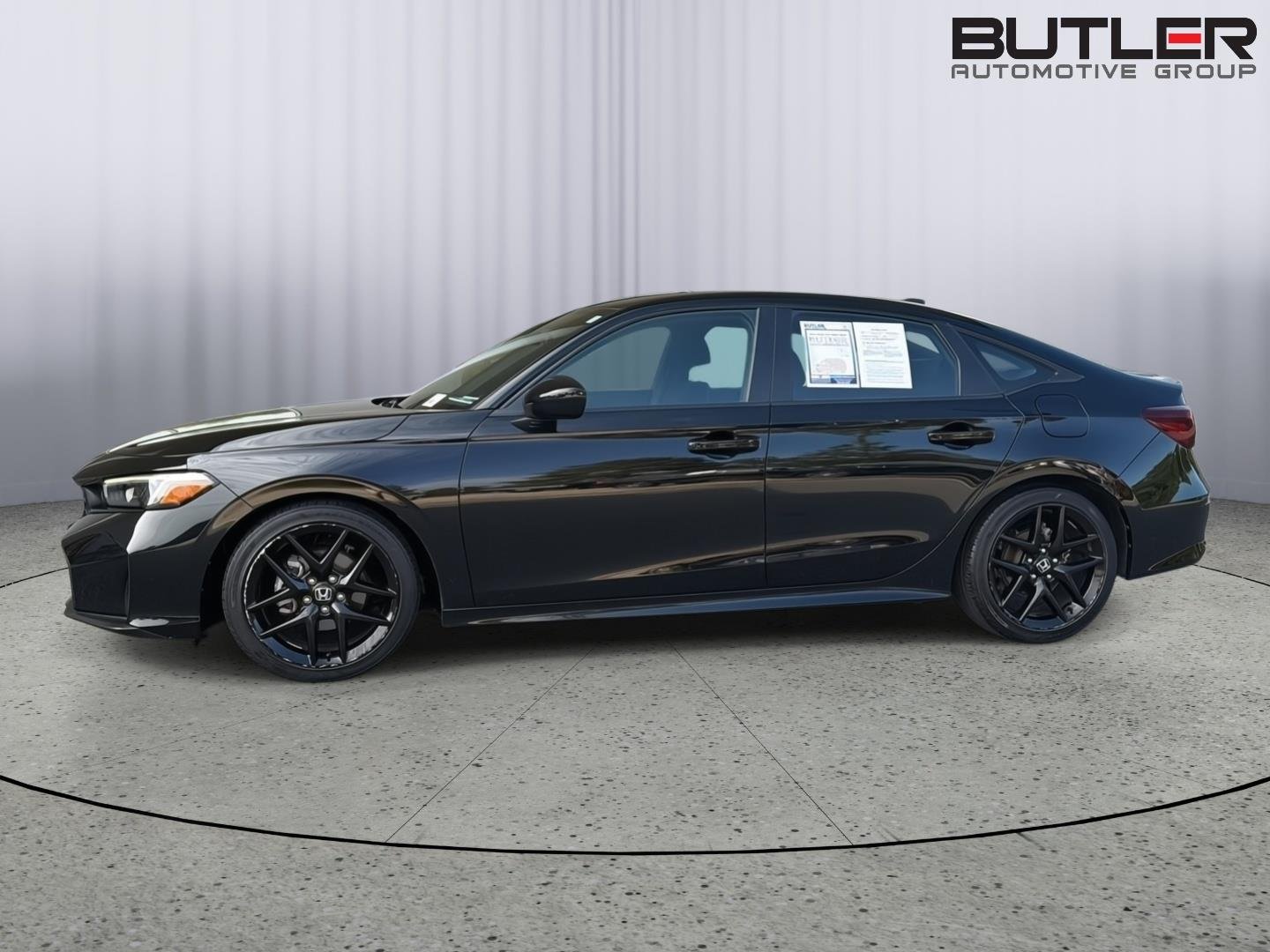 Used 2025  Honda Sport image 3